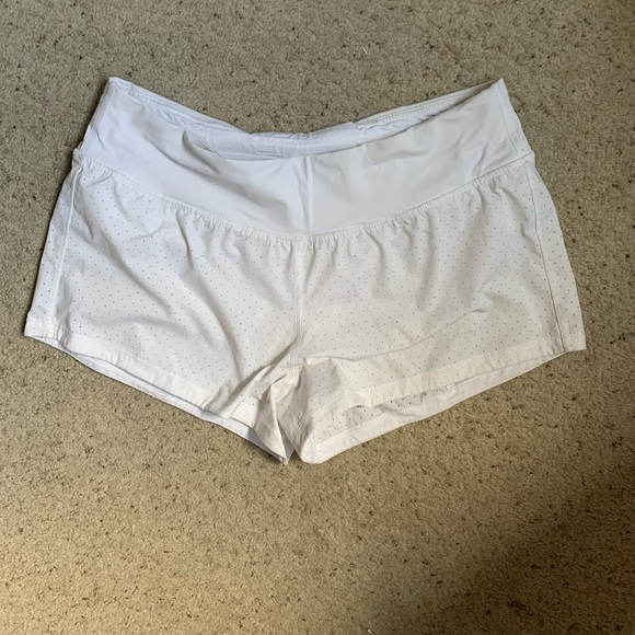 Lululemon shorts - Picture 1 of 3